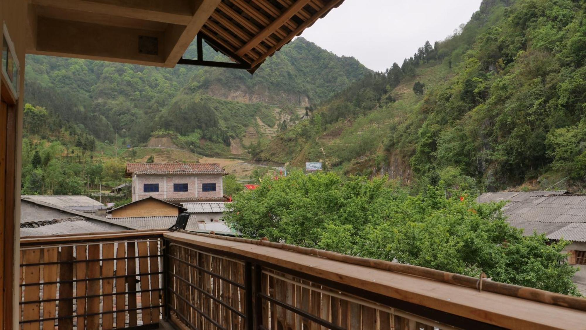 Homestay Nha Pao Loung Kam Exterior foto
