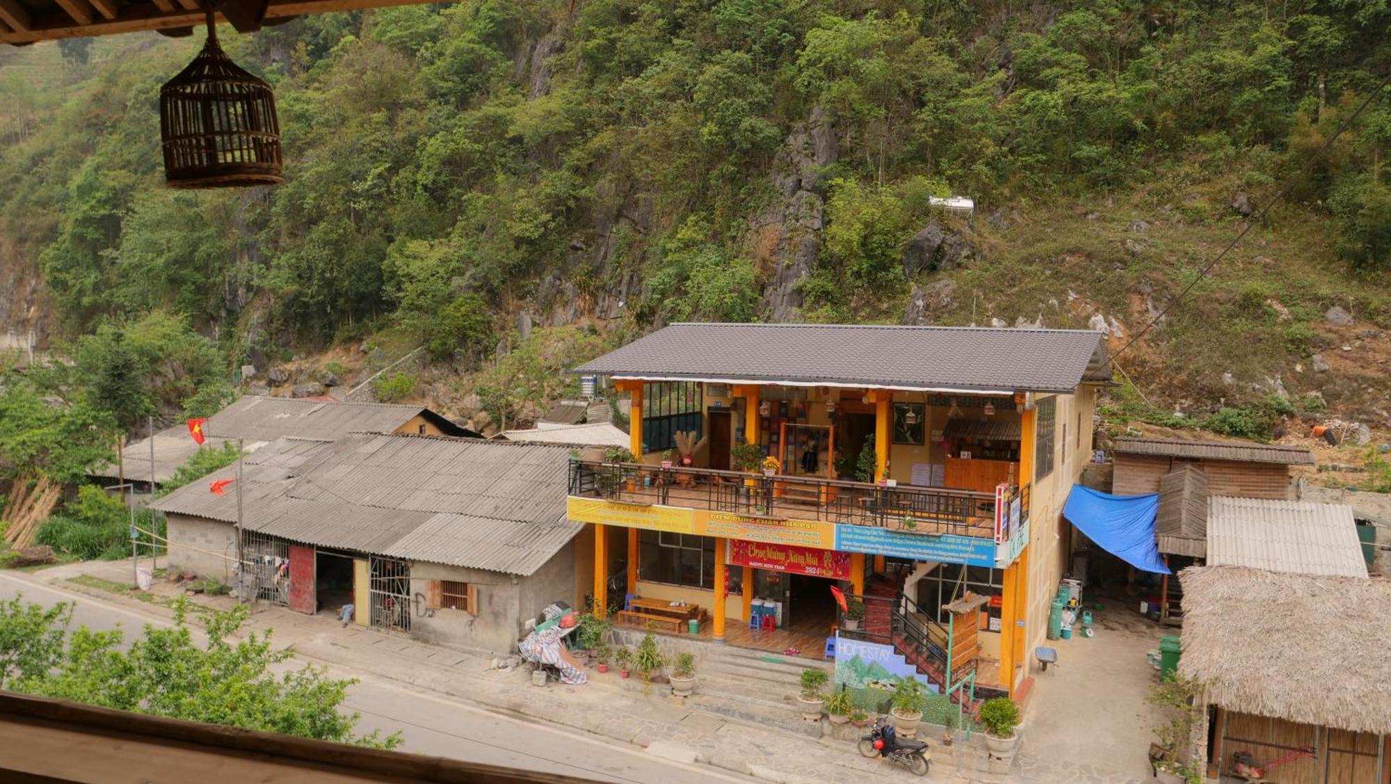 Homestay Nha Pao Loung Kam Exterior foto